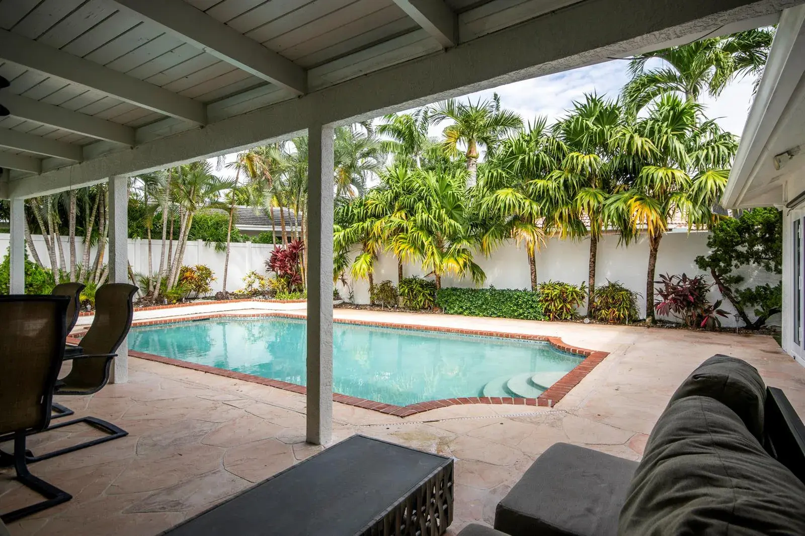 1123 SE 14th Avenue, Deerfield Beach FL 33441