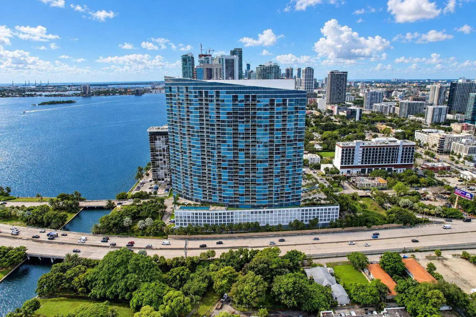 1 bedroom 1 bath Residential for sale at 601 NE 36TH Street # 1008, Miami FL 33137