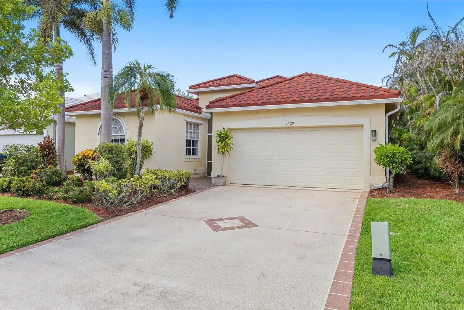 1629 SE Shelburnie Way, Port St. Lucie FL 34952