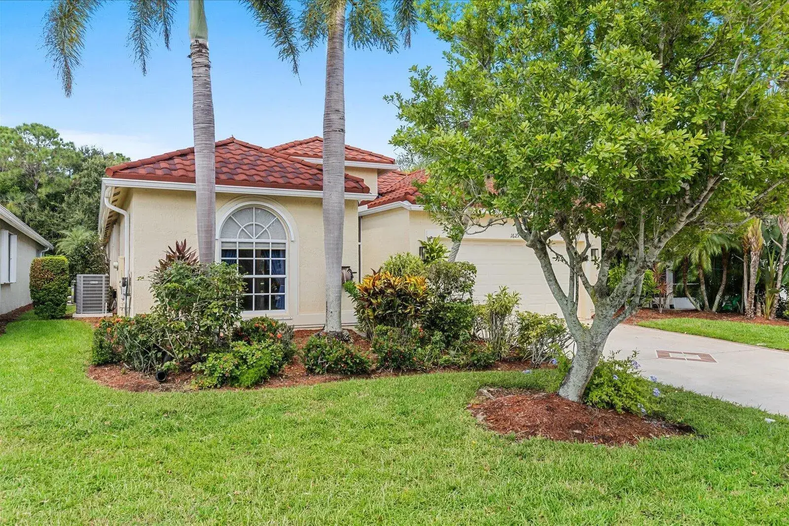 1629 SE Shelburnie Way, Port St. Lucie FL 34952