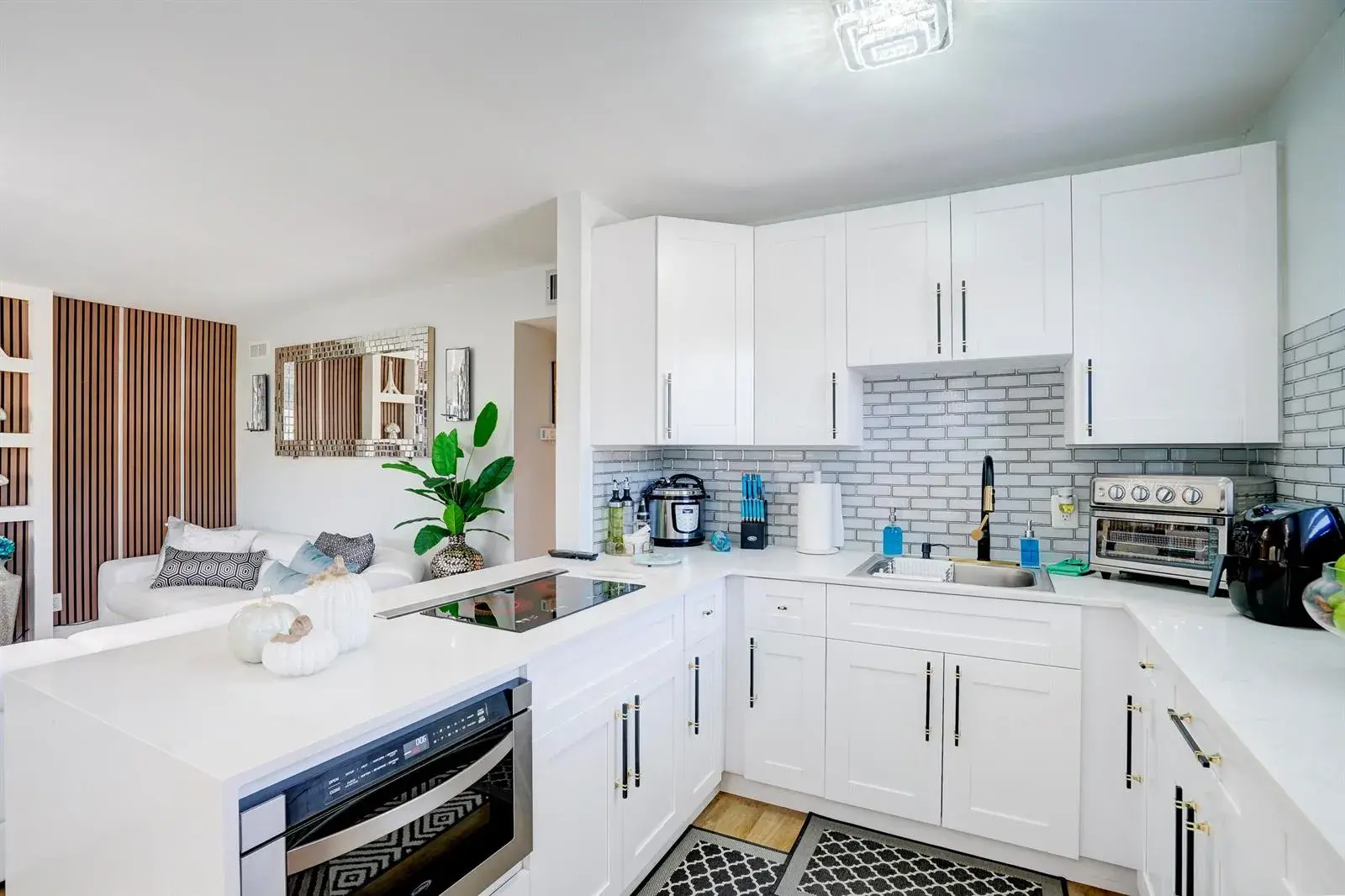 203 S WINDSOR I # 203, West Palm Beach FL 33417
