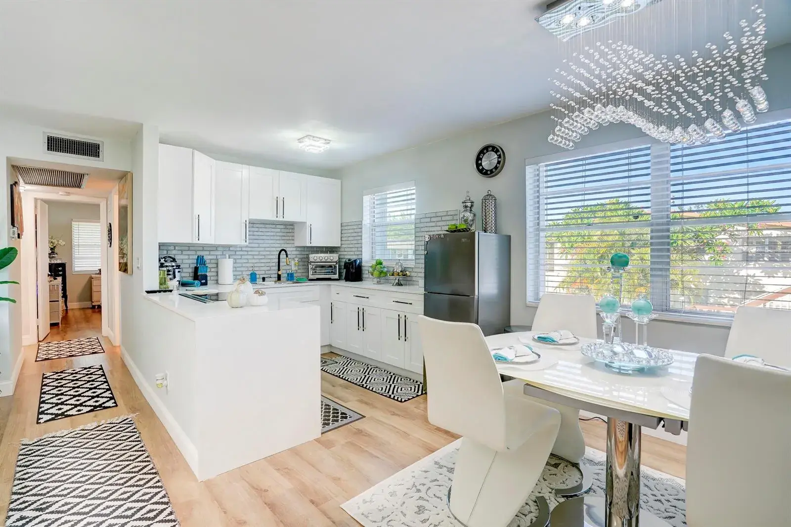 203 S WINDSOR I # 203, West Palm Beach FL 33417