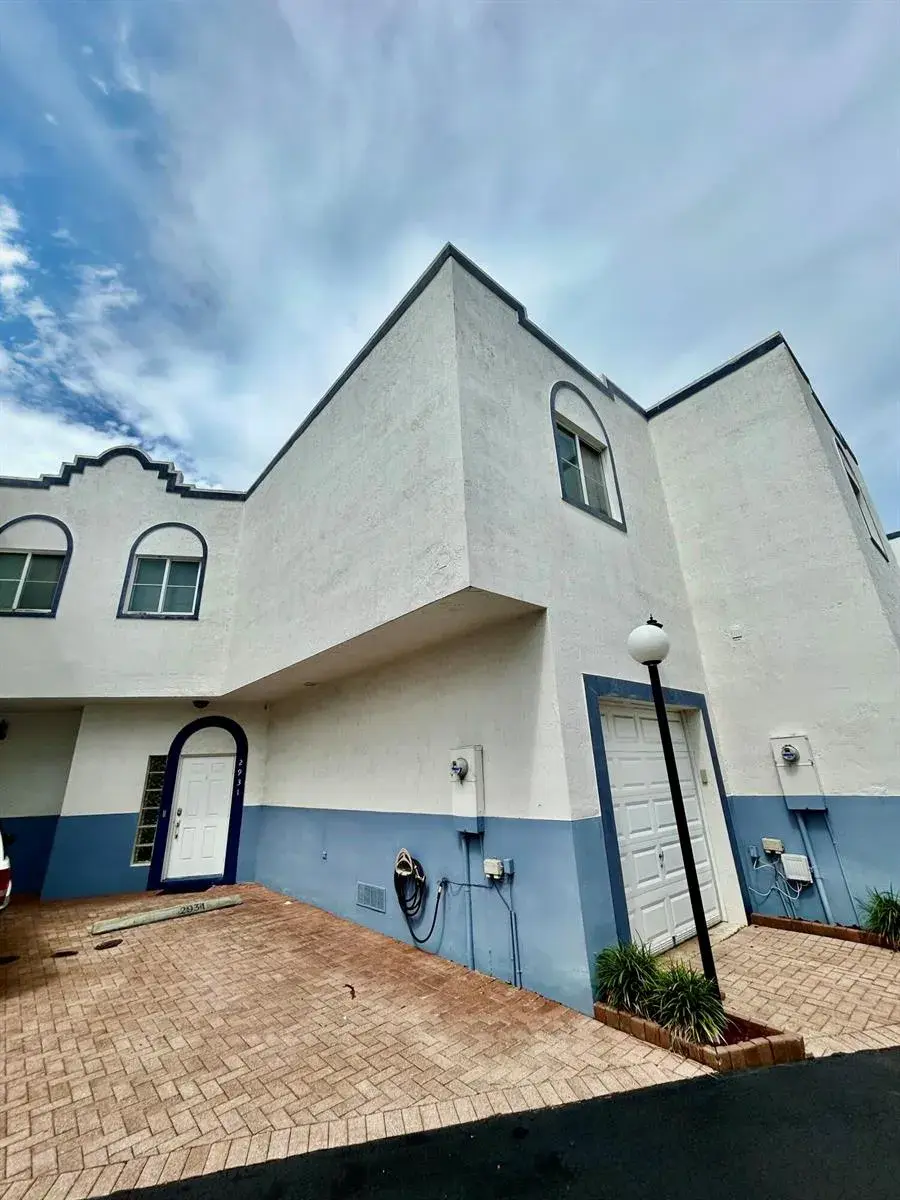 2931 SW 18th Terrace, Fort Lauderdale FL 33315