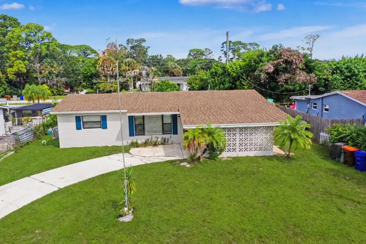 2424 1ST Place SW, Vero Beach FL 32962