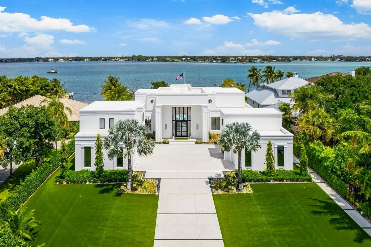 18200 Gardiner Lane, Jupiter FL 33458