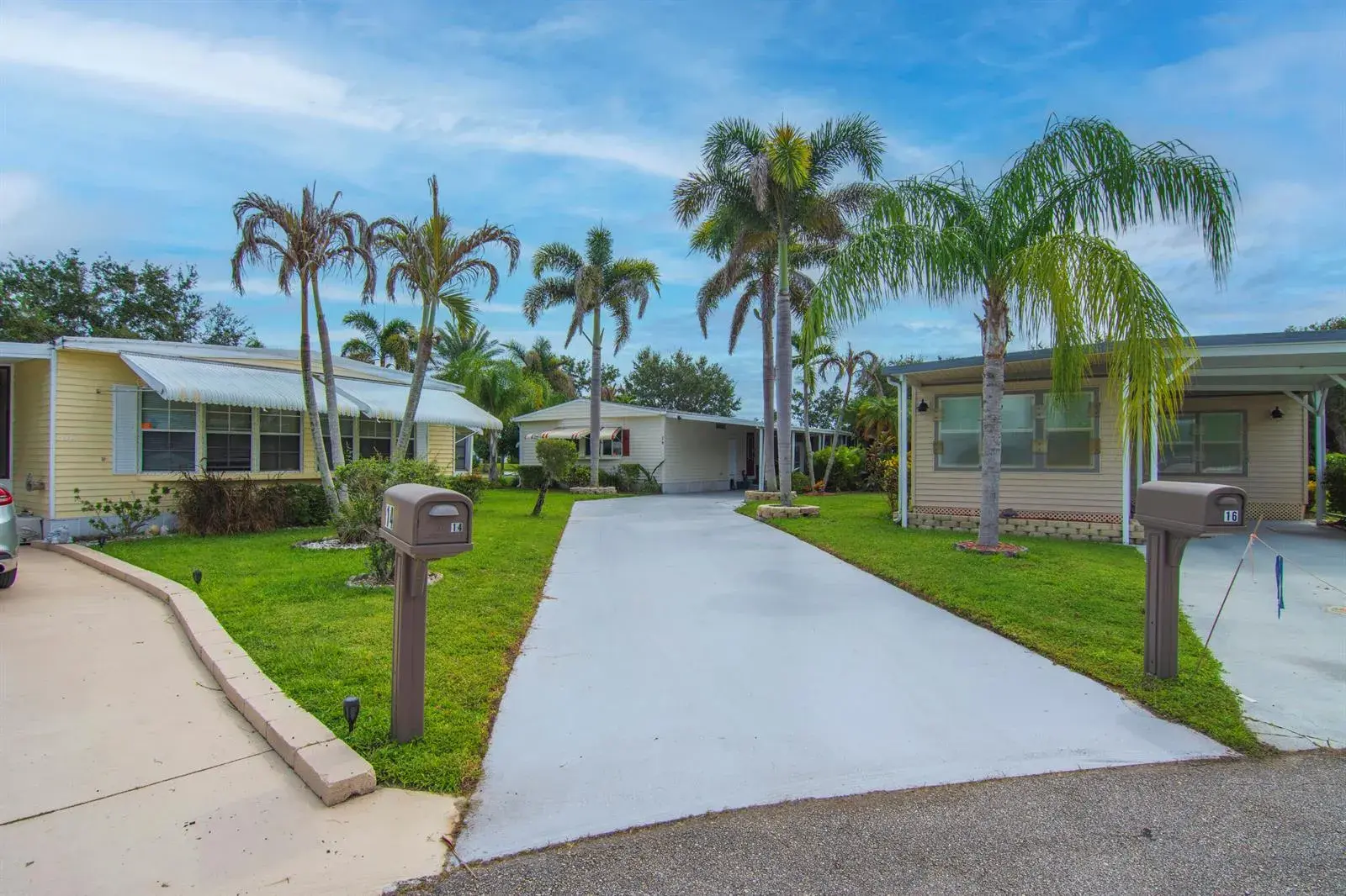 2 bedroom 2 bath Residential for sale at 16 Santa Maria Court, Port St. Lucie FL 34952