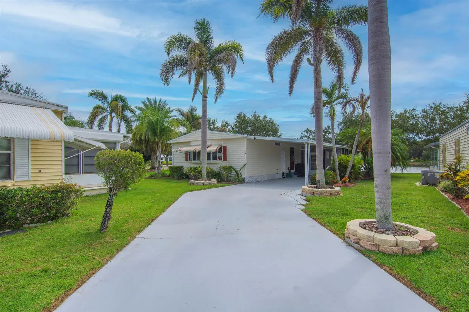 16 Santa Maria Court, Port St. Lucie FL 34952