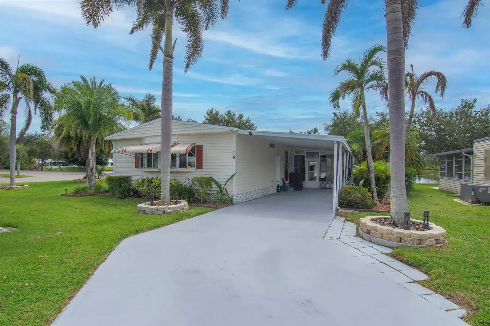 16 Santa Maria Court, Port St. Lucie FL 34952