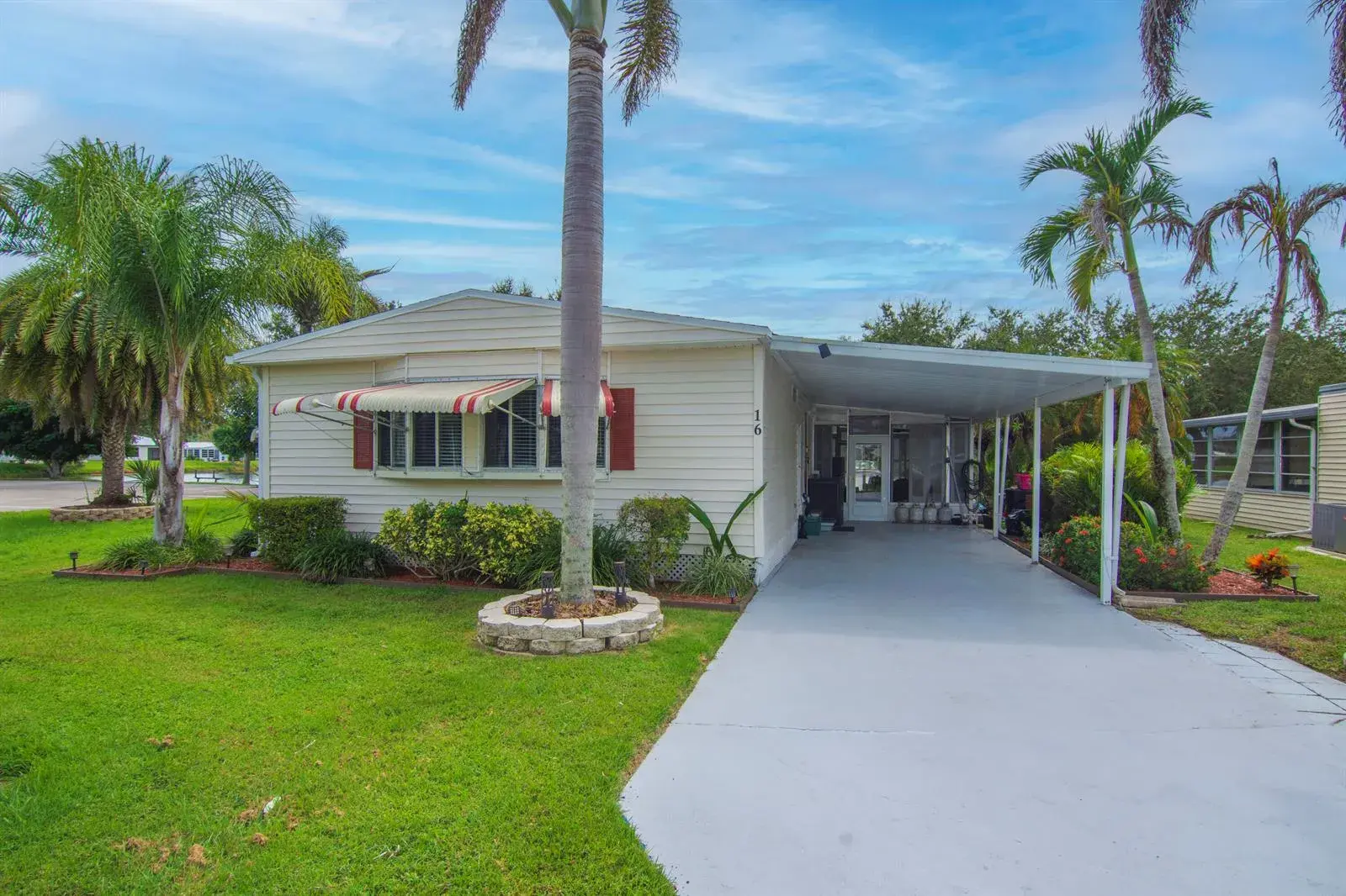 16 Santa Maria Court, Port St. Lucie FL 34952