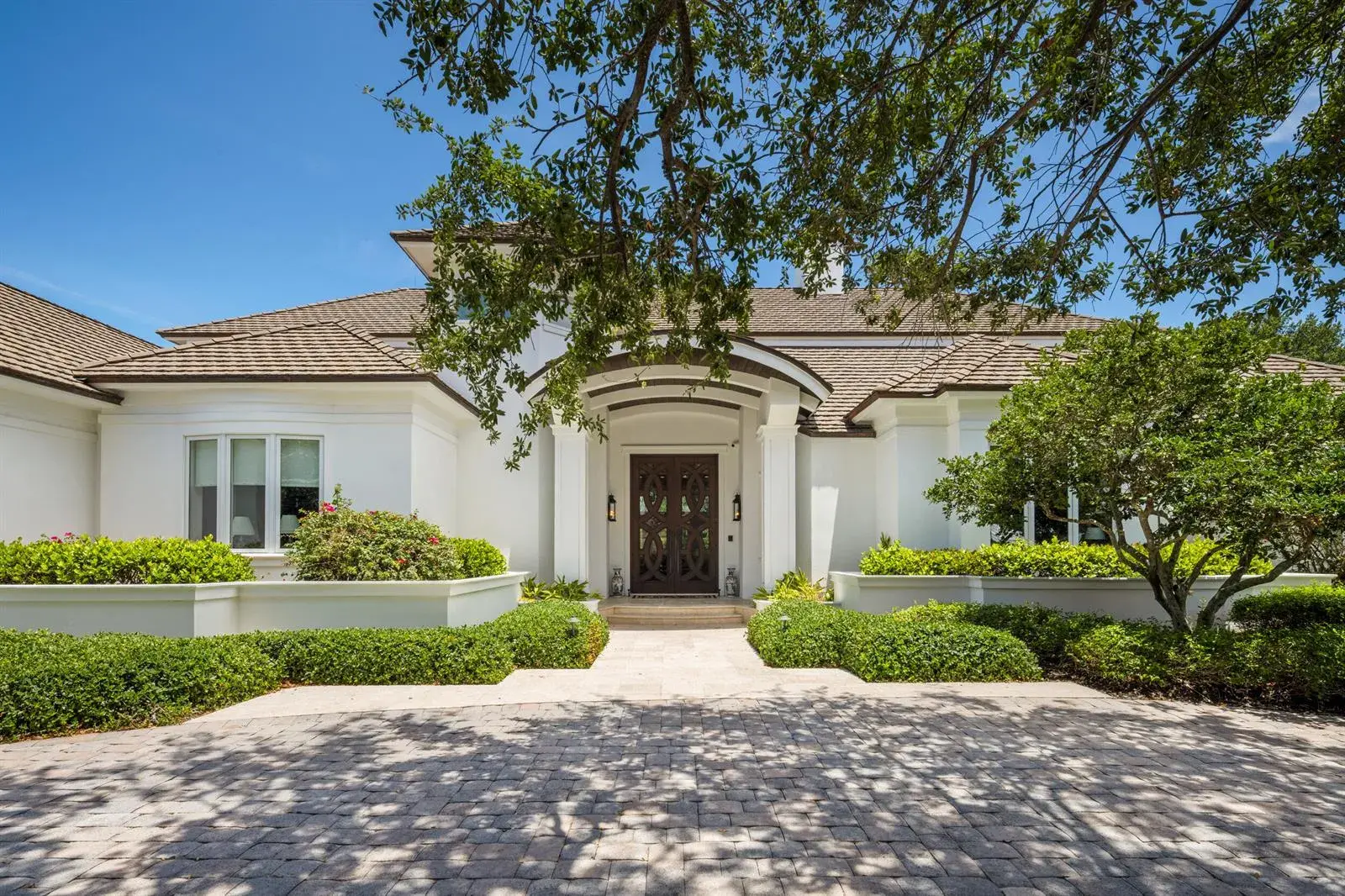 17965 SE VILLAGE Circle, Tequesta FL 33469