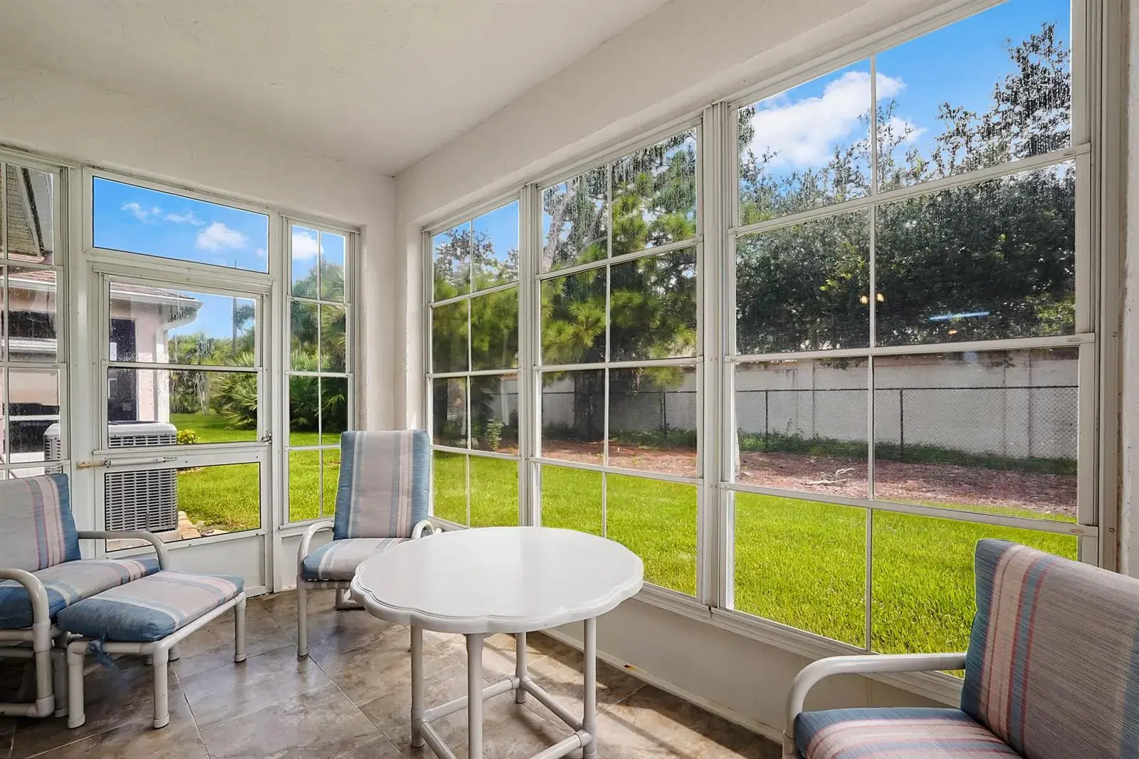 527 NW Portofino Lane, Port St. Lucie FL 34986