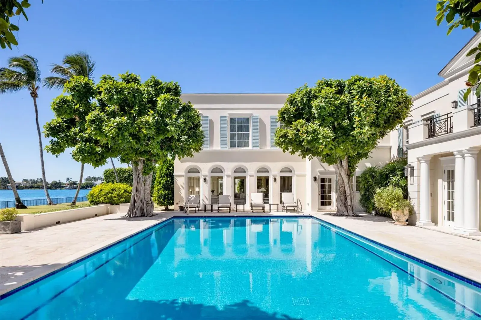 7 bedroom 9 bath Residential for sale at 320 El Vedado Road, Palm Beach FL 33480
