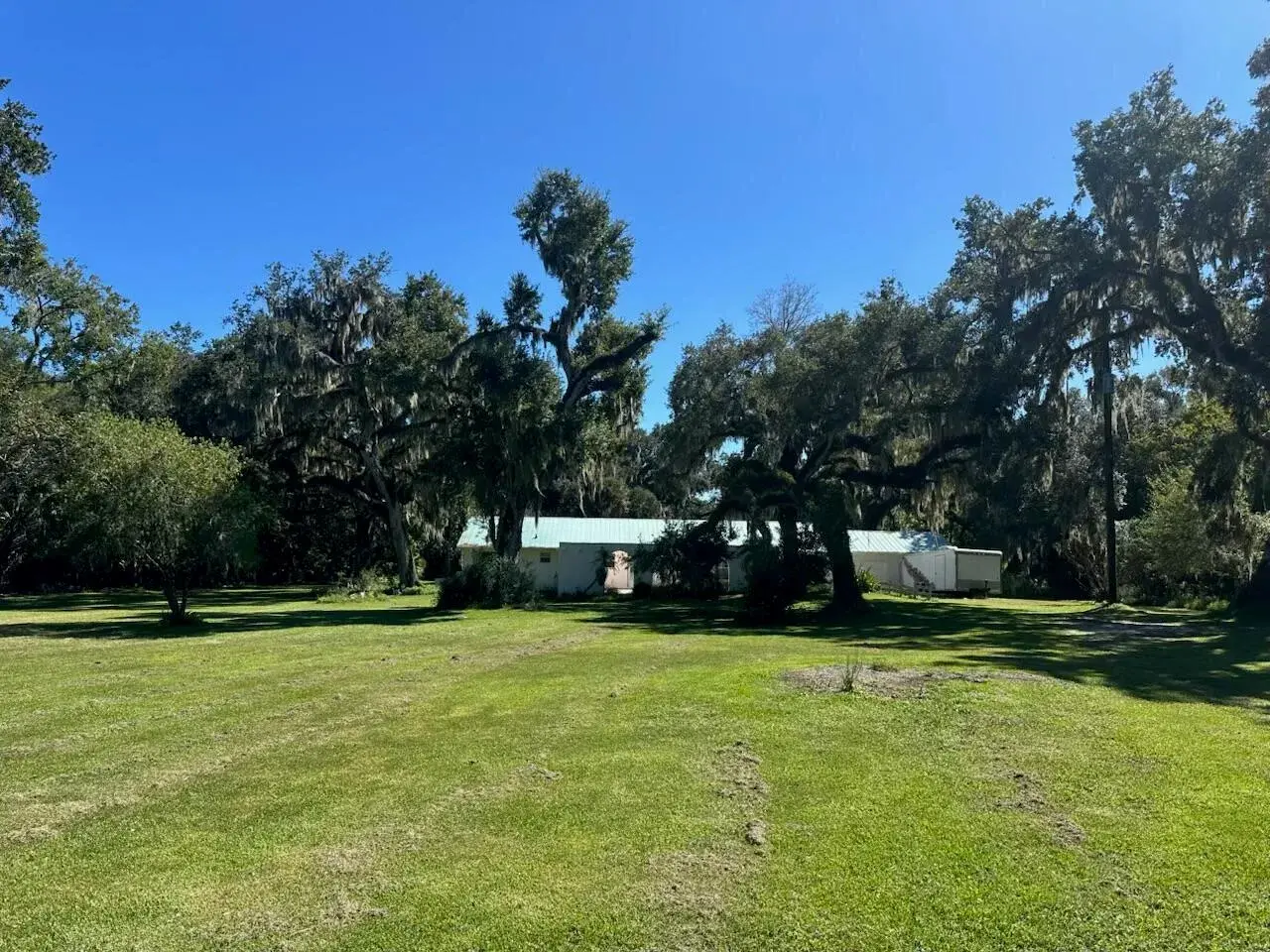 384 W ARIEL Road, FL 32141