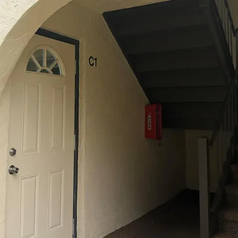 120 Lake Pine Circle # 1, FL 33463
