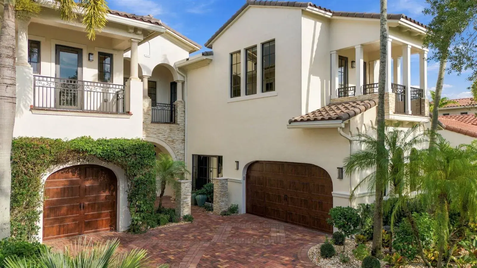 8242 EMERALD Avenue, Parkland FL 33076