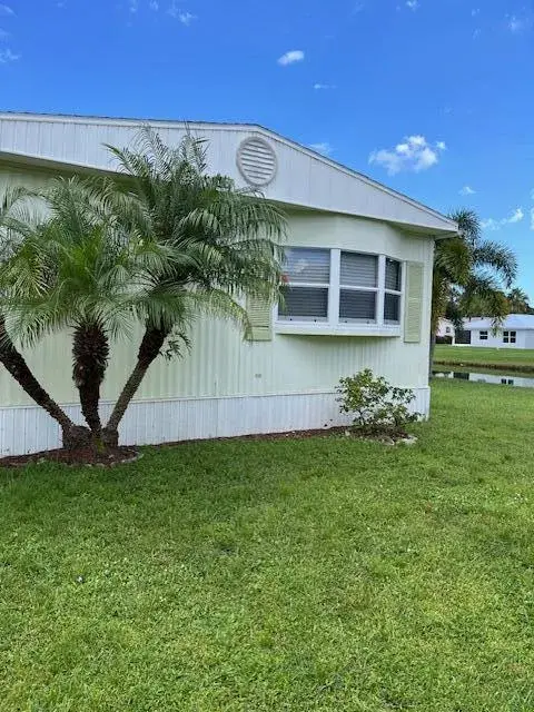 7 La Paloma Lane, Port St. Lucie FL 34952