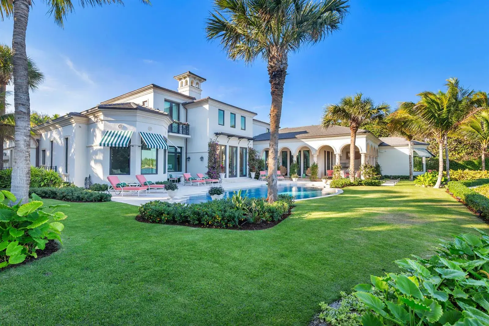 6 bedroom 8 bath Residential for sale at 1520 Paslay Place, Manalapan FL 33462