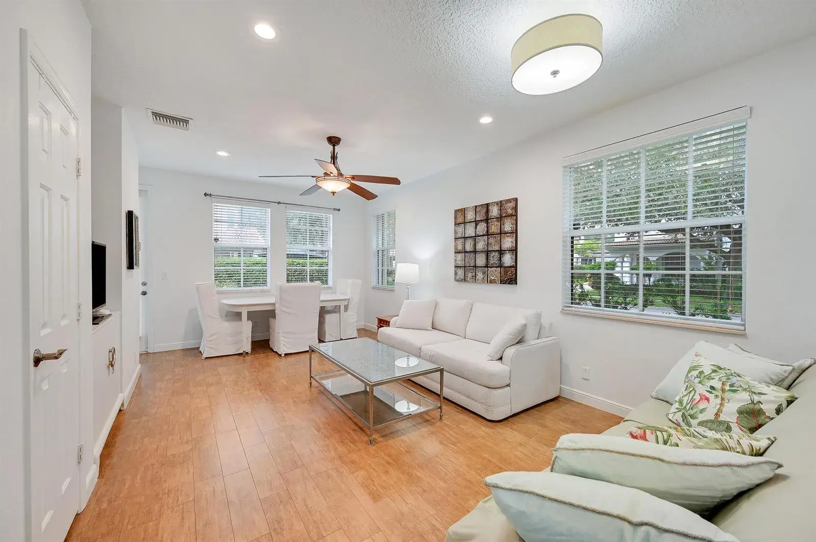 654 CASTLE Drive, Palm Beach Gardens FL 33410
