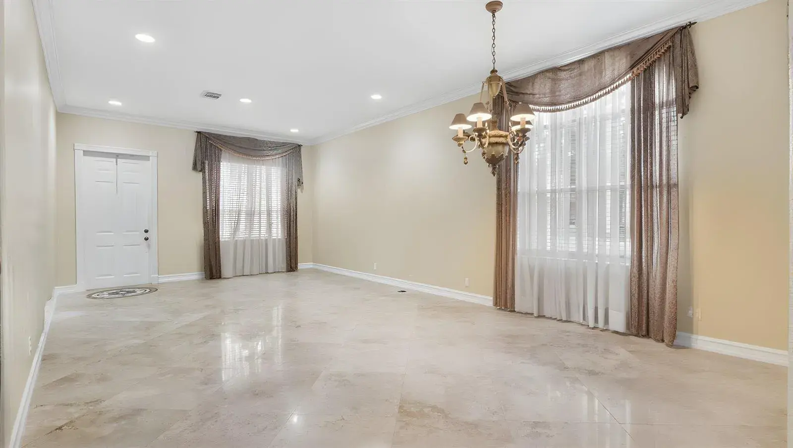 7652 NW 23RD Street, Pembroke Pines FL 33024