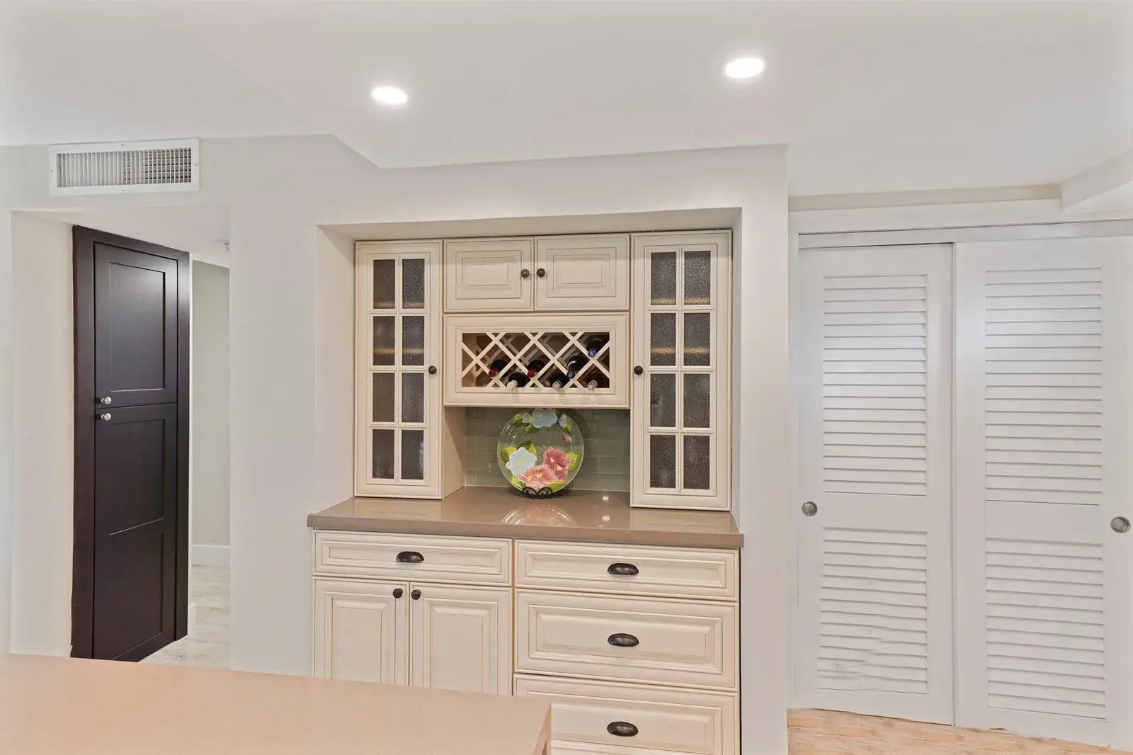 321 SE 3RD Street # 308, Dania Beach FL 33004
