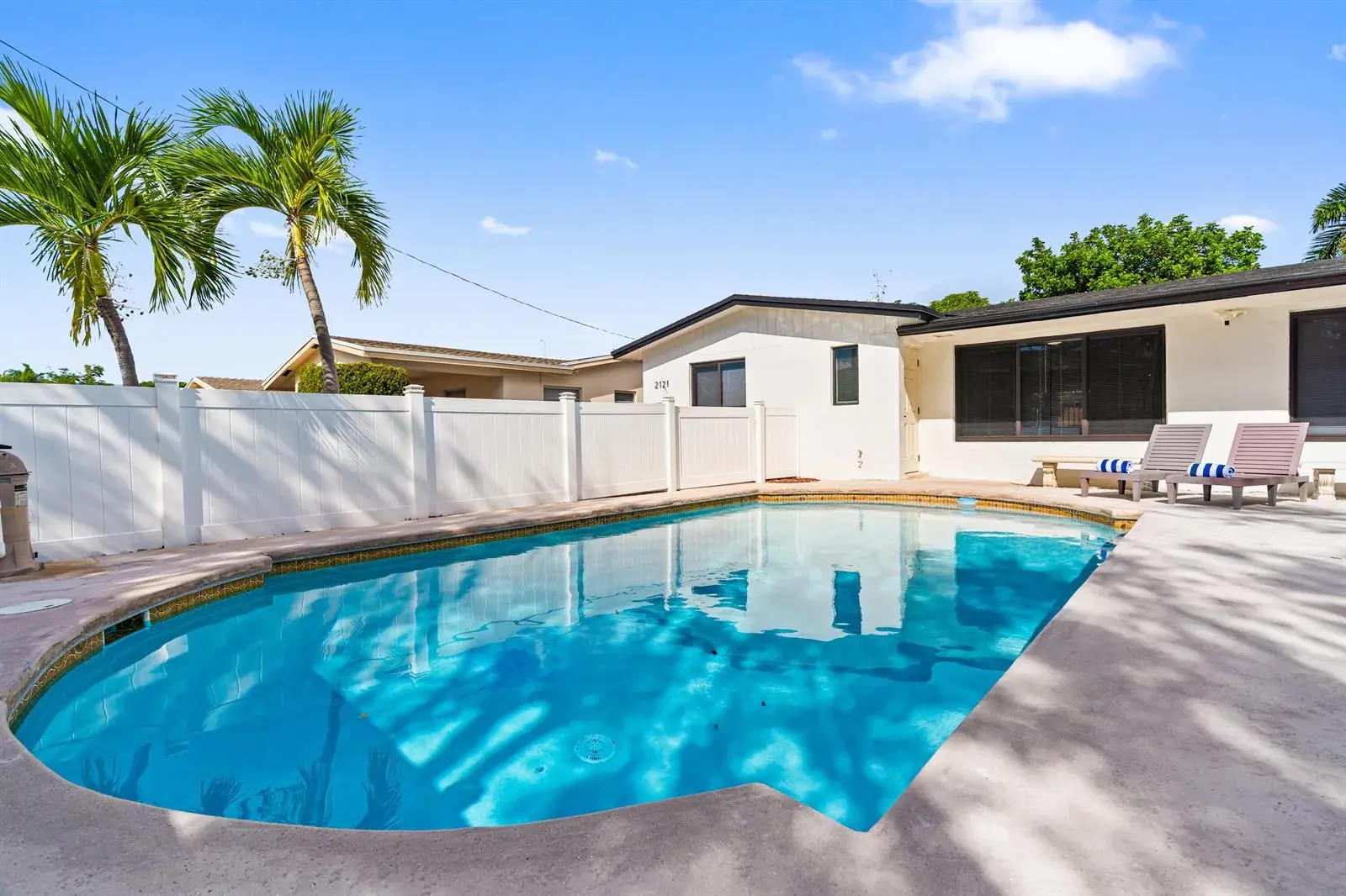 2121 NE 51st Court, Fort Lauderdale FL 33308