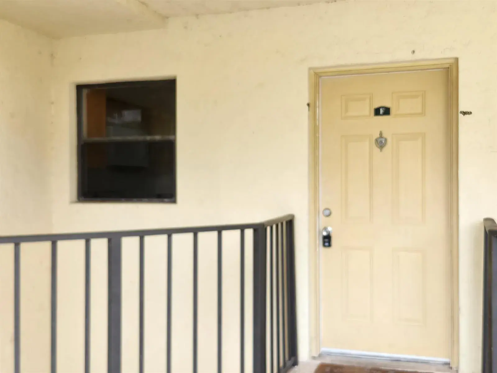 3 bedroom 2 bath for sale at 1461 Windorah Way # F, West Palm Beach FL 33411