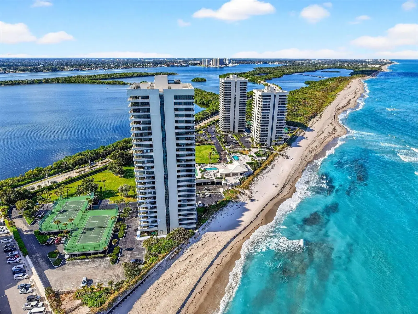 2 bedroom 2 bath Residential for sale at 5510 N OCEAN Drive # 12B, Singer Island FL 33404