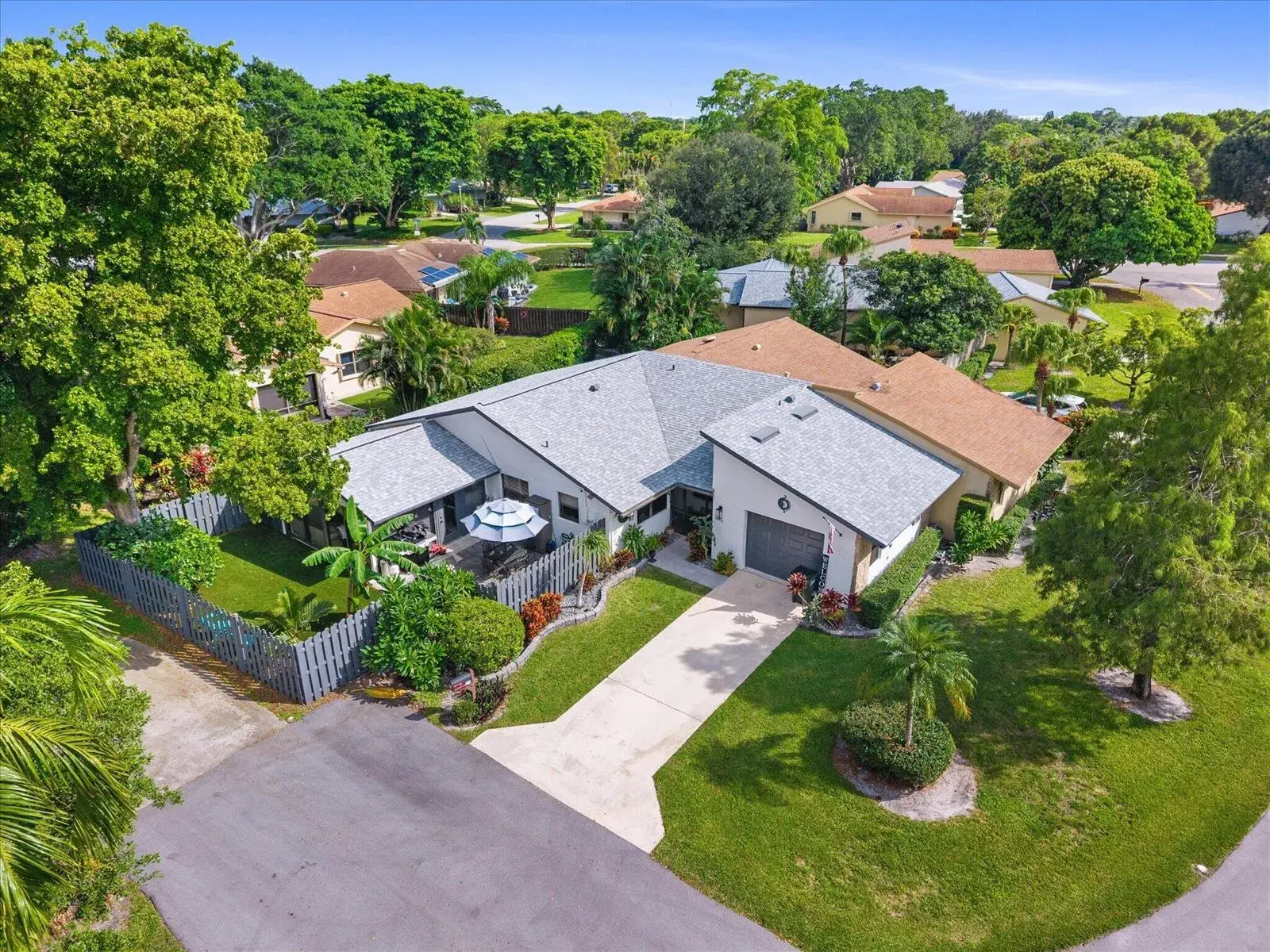 2 bedroom 2 bath Residential for sale at 819 NW 25th Avenue, Delray Beach FL 33445