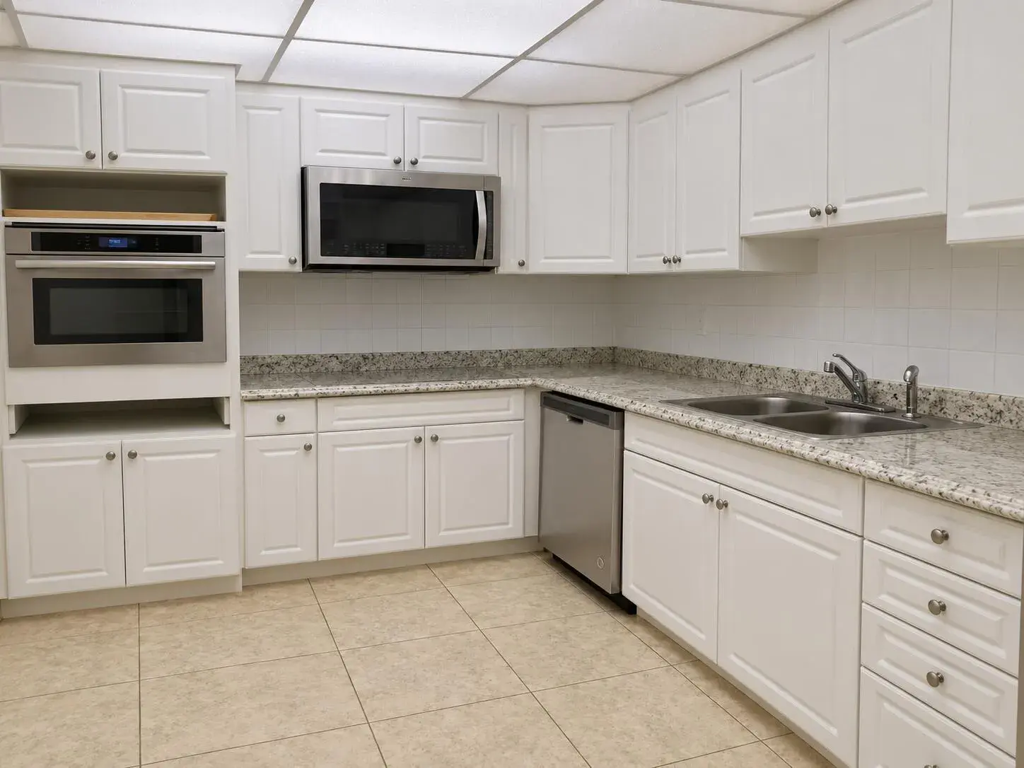 1 bedroom 1 bath Residential Lease for rent at 3801 S OCEAN Drive # 7Q, Hollywood FL 33019