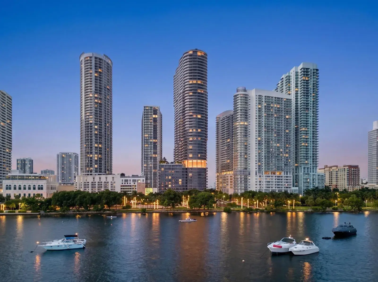 2 bedroom 2 bath Residential for sale at 488 NE 18th Street # 5009, Miami FL 33132