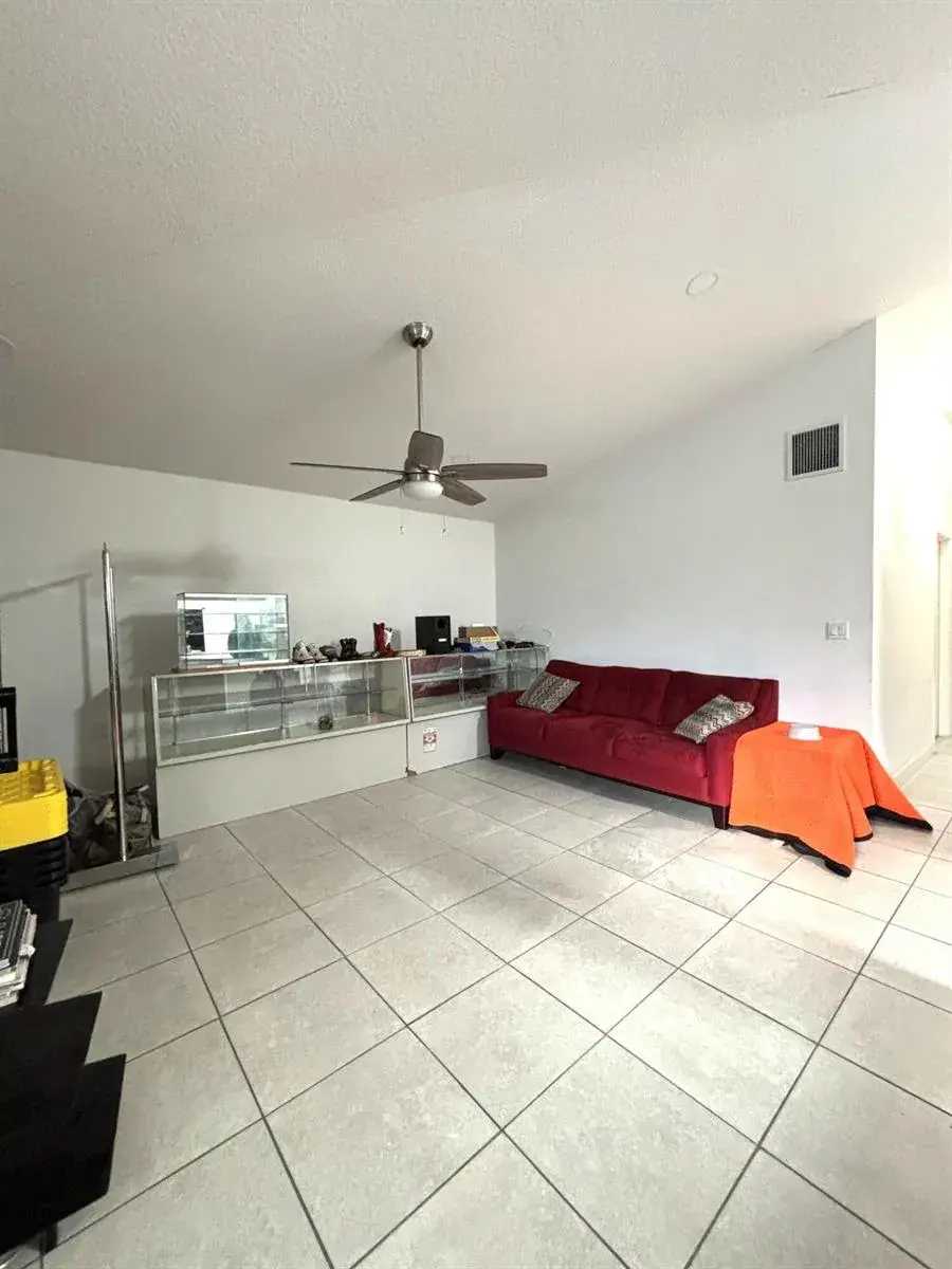 310 JENNINGS Avenue, FL 33463