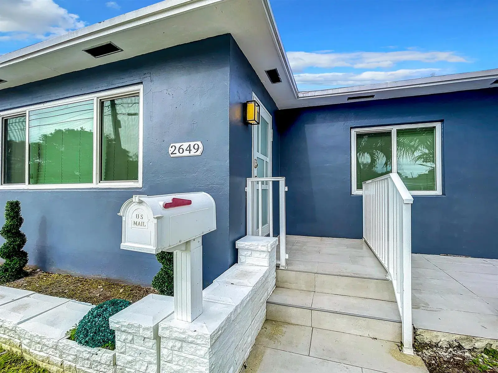 3 bedroom 2 bath Residential for sale at 2649 Johnson Street, Hollywood FL 33020