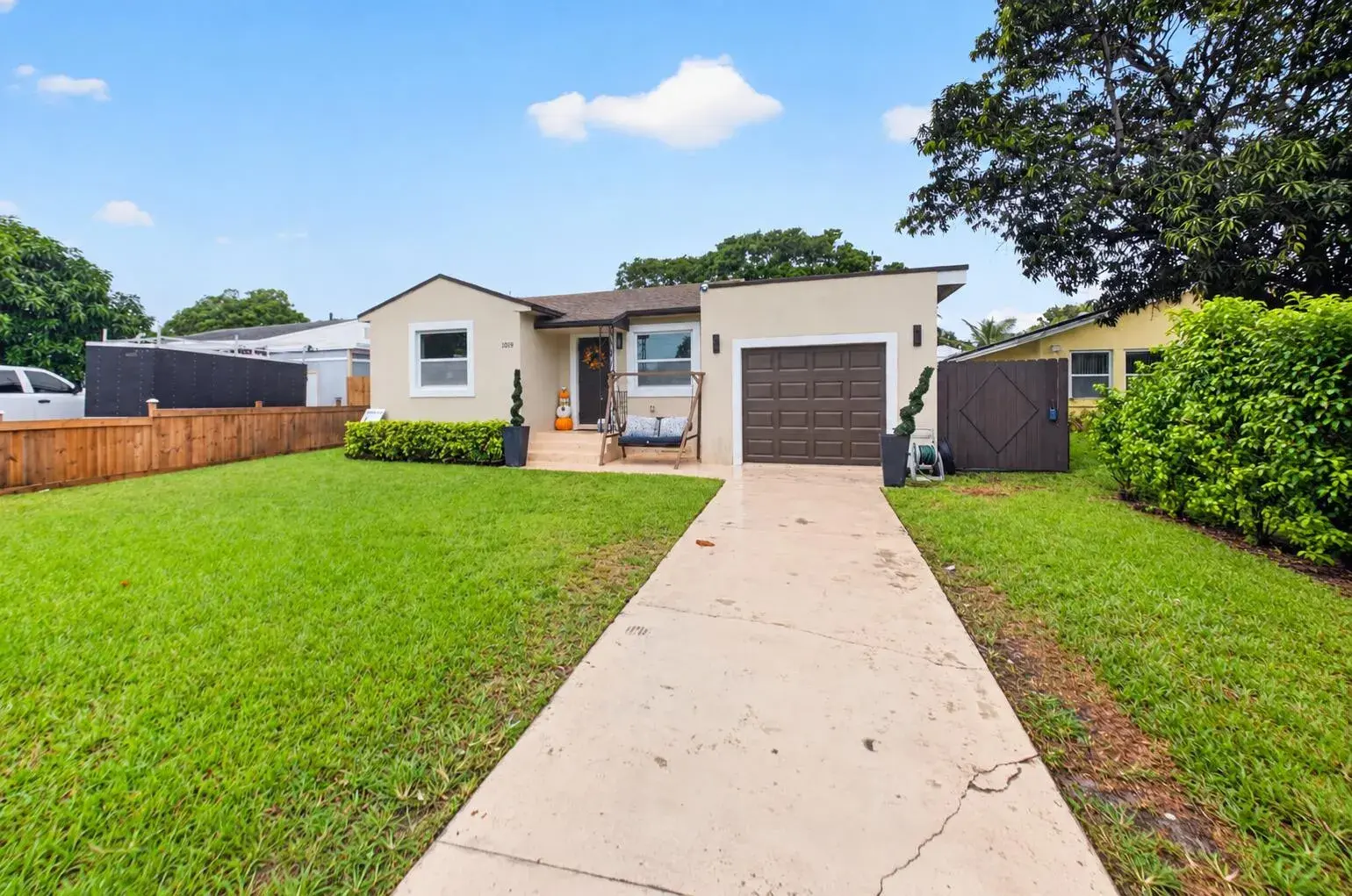 1019 N C Street, FL 33460