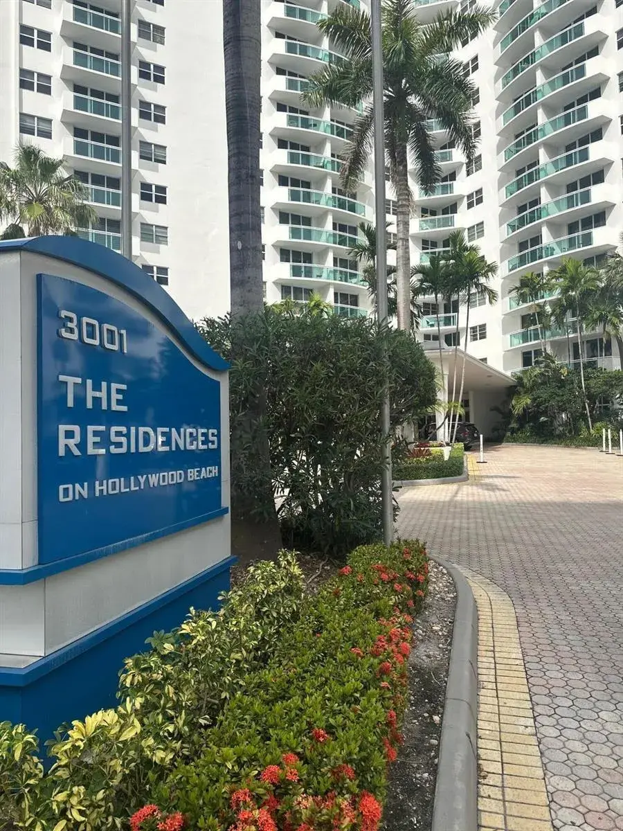 1 bedroom 1 bath Residential Lease for rent at 3001 S Ocean Drive # 201, Hollywood FL 33019