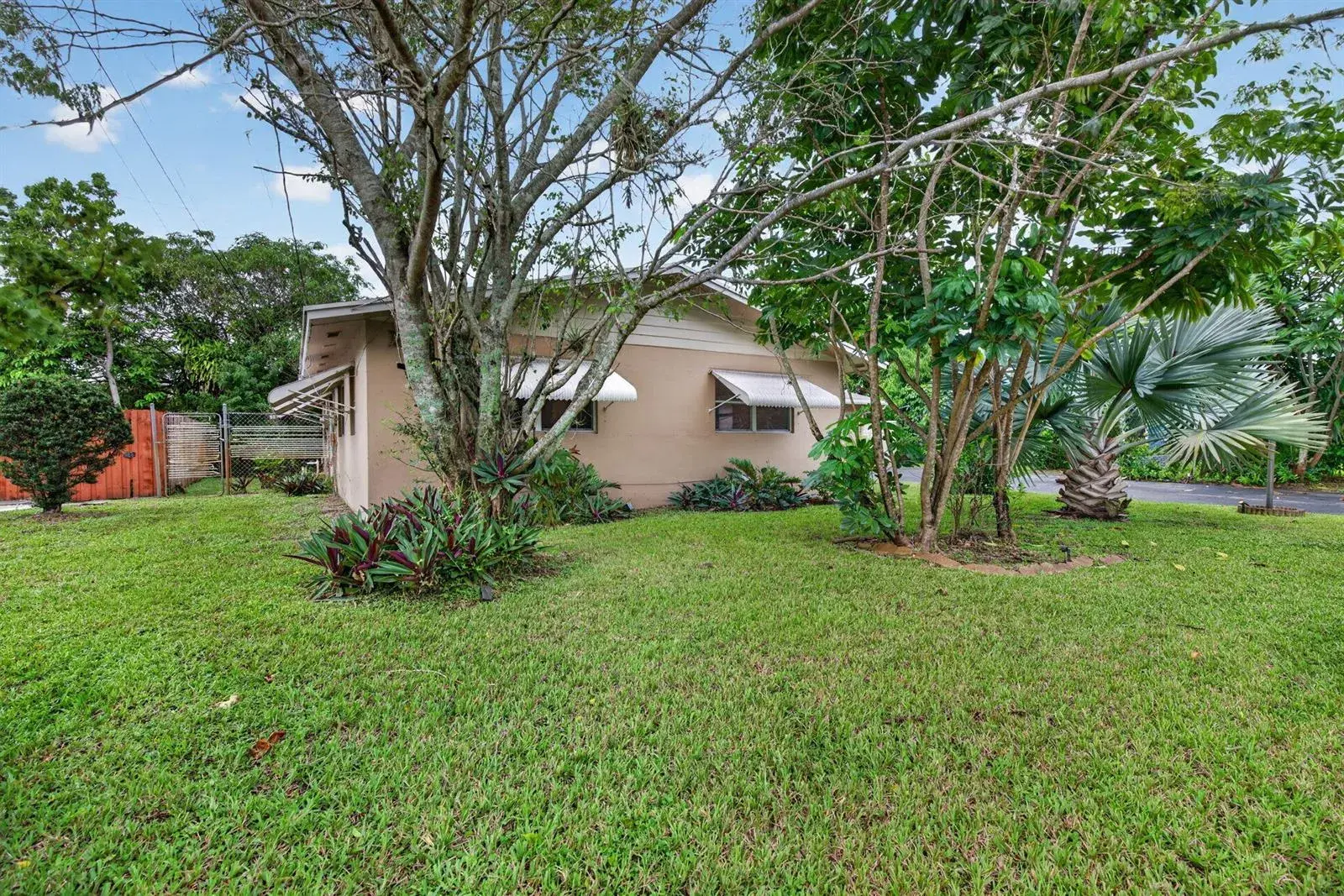 167 NW 49TH Avenue, Plantation FL 33317