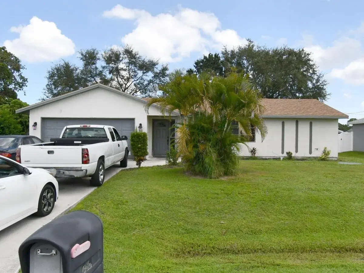4 bedroom 2 bath Residential for sale at 461 SW Byron Street, Port St. Lucie FL 34983
