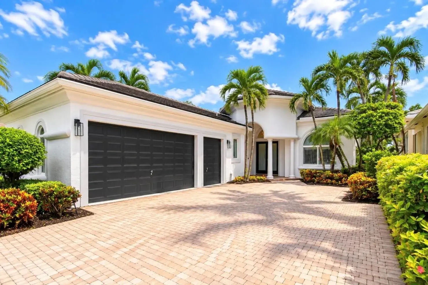3 bedroom 3 bath Residential for sale at 7952 VILLA D ESTE Way, Delray Beach FL 33446