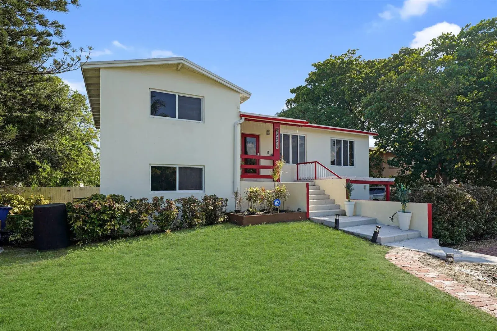 4 bedroom 2 bath Residential for sale at 220 NW 42ND Street, Oakland Park FL 33309