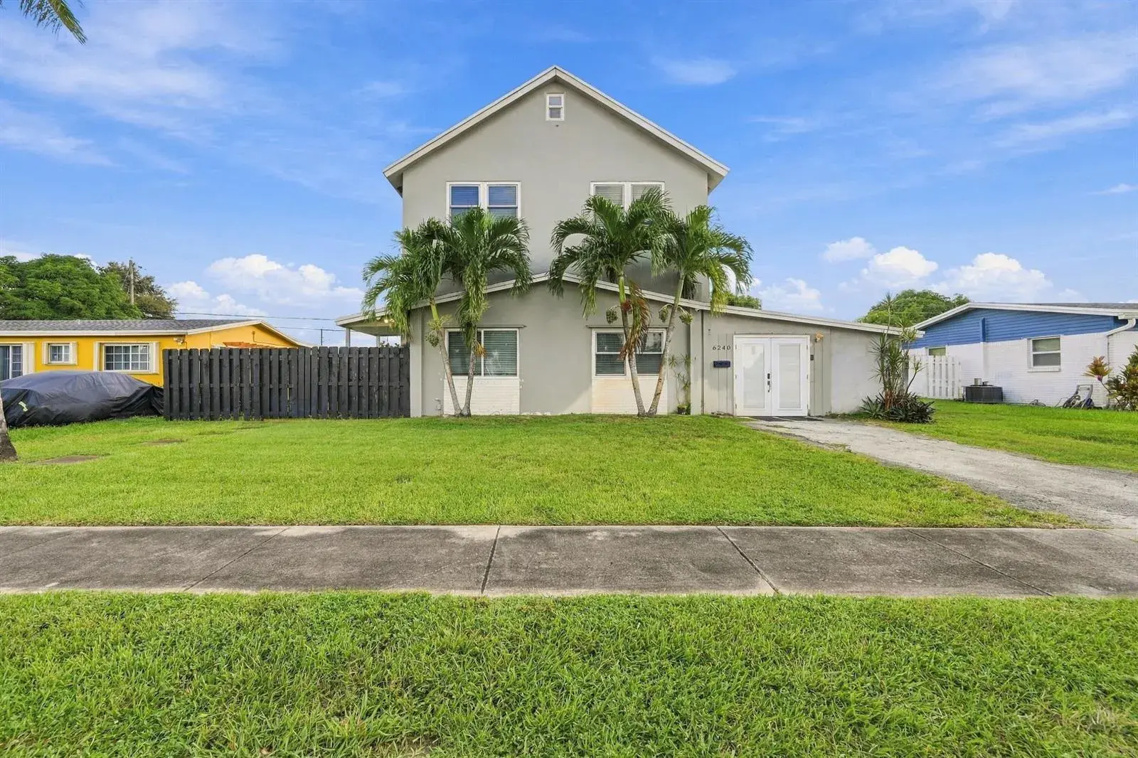 5 bedroom 3 bath Residential for sale at 6240 NW 16TH Place, Sunrise FL 33313