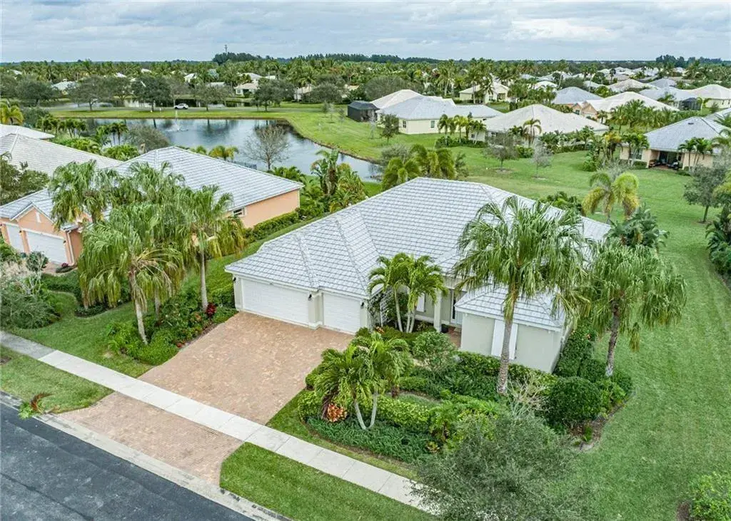 4 bedroom 3 bath Residential for sale at 6400 Monserrat Drive, Vero Beach FL 32967