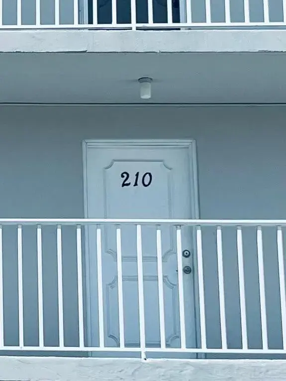 5961 NW 2nd Avenue # 210, Boca Raton FL 33487