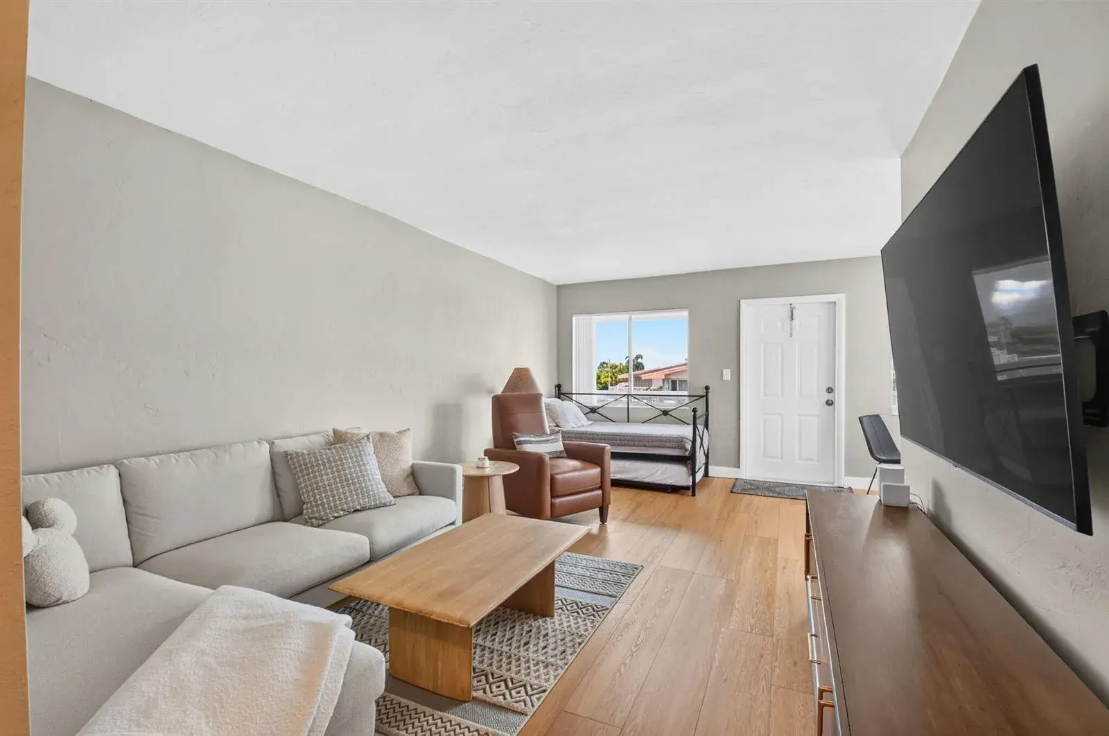 2290 SUNSET Avenue # 20, FL 33461