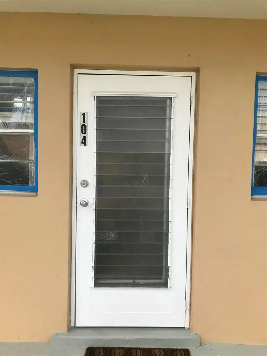 1 bedroom 1 bath Residential for sale at 2102 NE 1ST Way # 104, Boynton Beach FL 33435