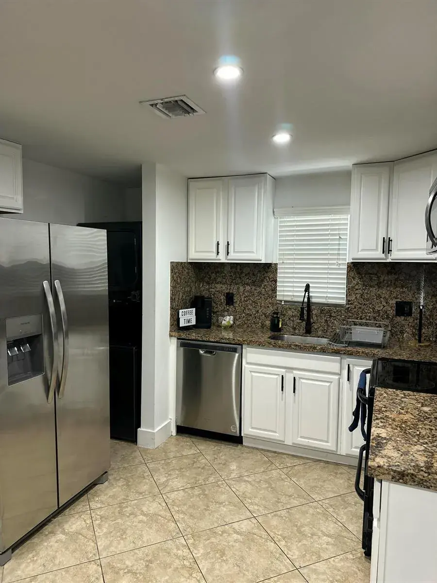 2703 NE 6TH Lane, Wilton Manors FL 33334