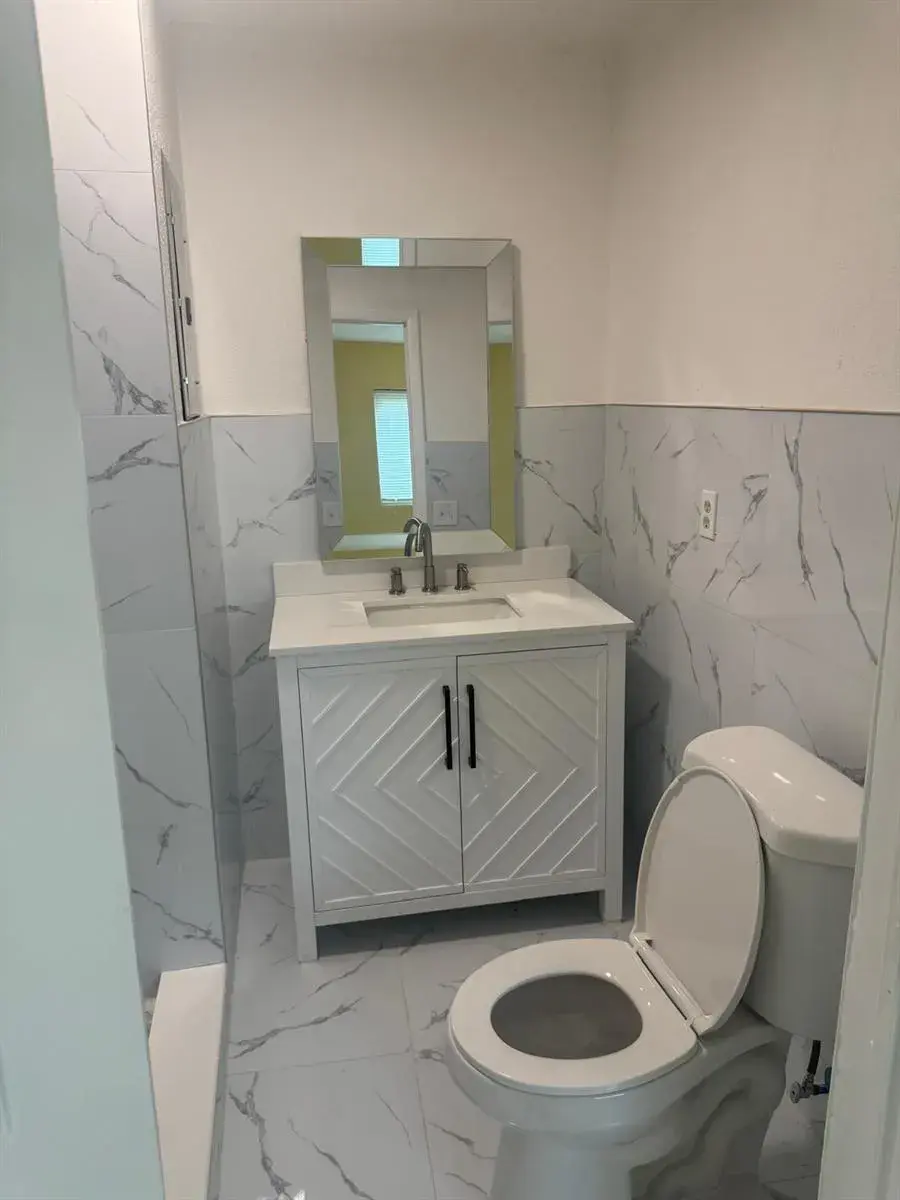 6114 ROYAL PALM Boulevard, Margate FL 33063