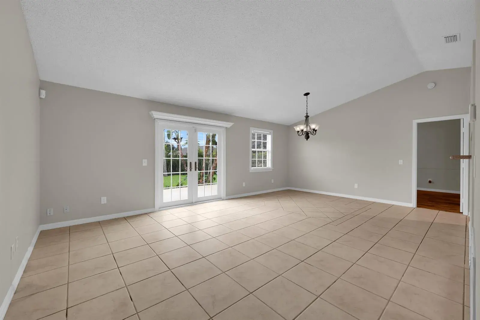 351 SW Dwight Avenue, Port St. Lucie FL 34983