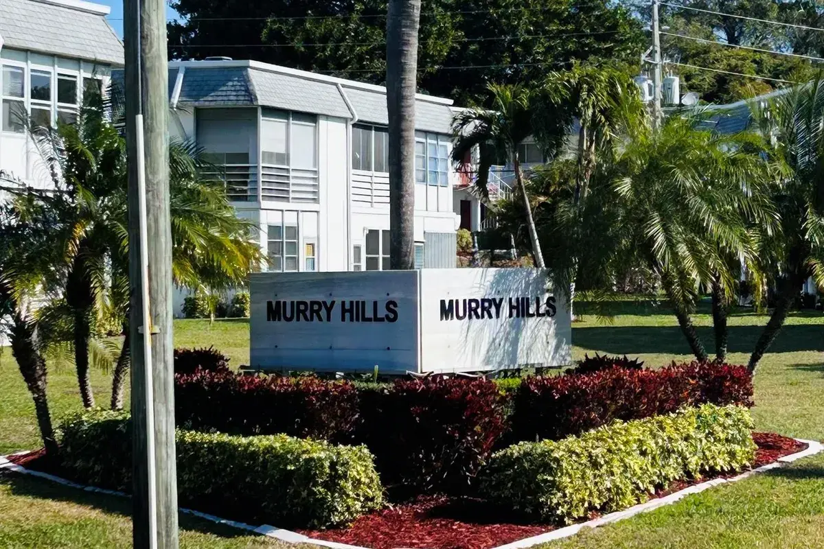 3280 LAKE OSBORNE Drive # 206, FL 33461