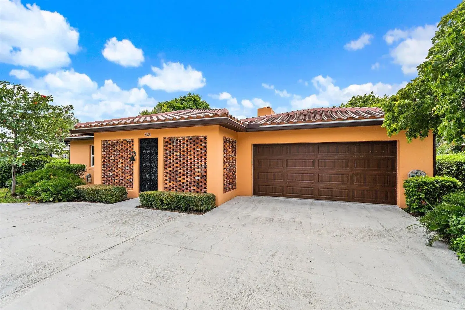 324 Sandal Lane, Palm Beach Shores FL 33404