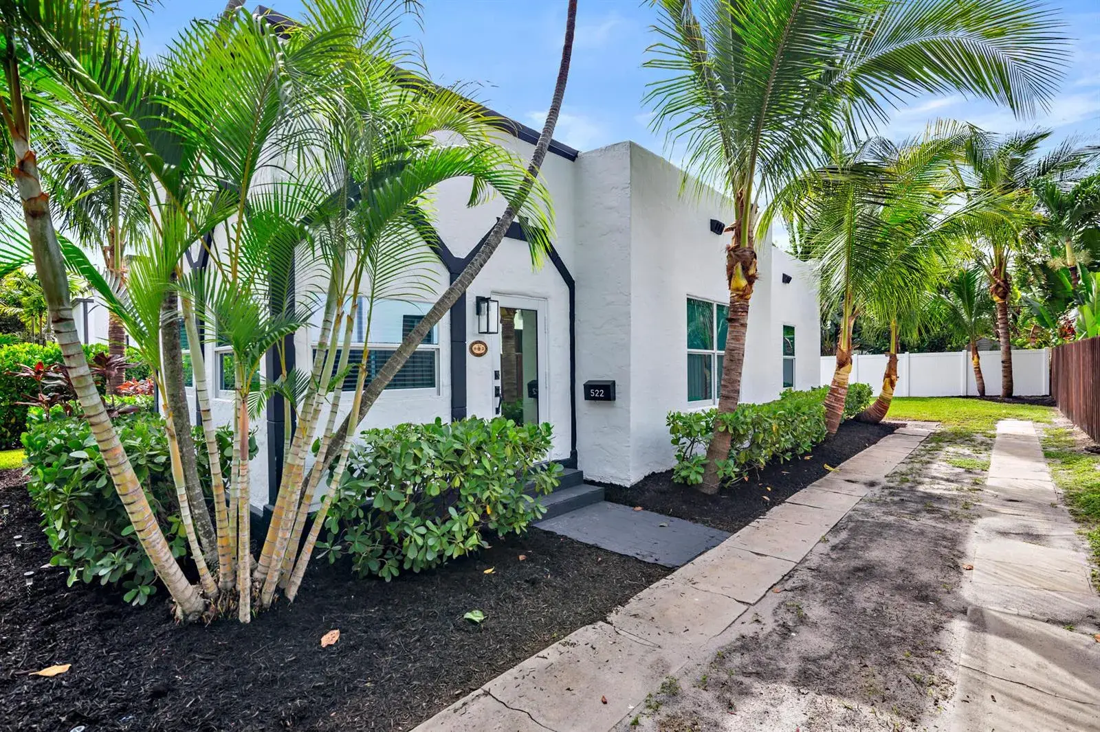 522 Upland Road, West Palm Beach FL 33401