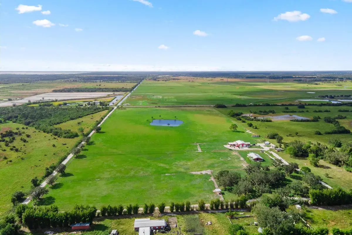 9501 SW FOX BROWN Road, FL 34956